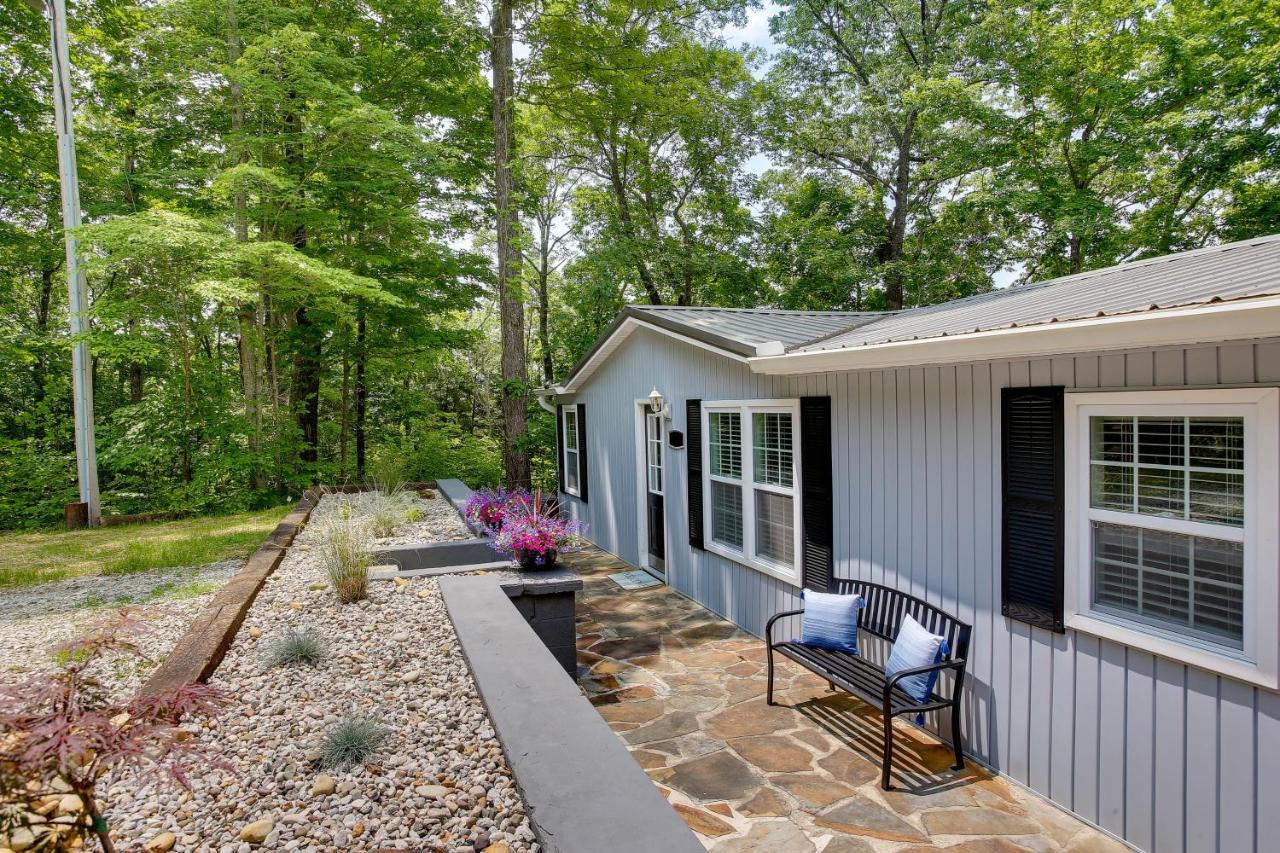 Bright Byrdstown Home With Views Of Dale Hollow Lake Frogue Exterior photo